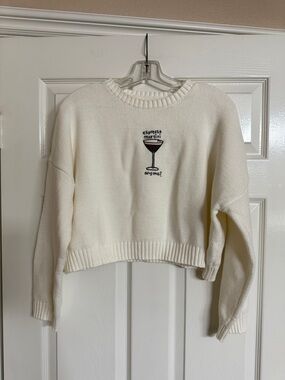 MOON AND MADISON Cropped Cream Sweater with Espresso Martini Embroidery Sz M